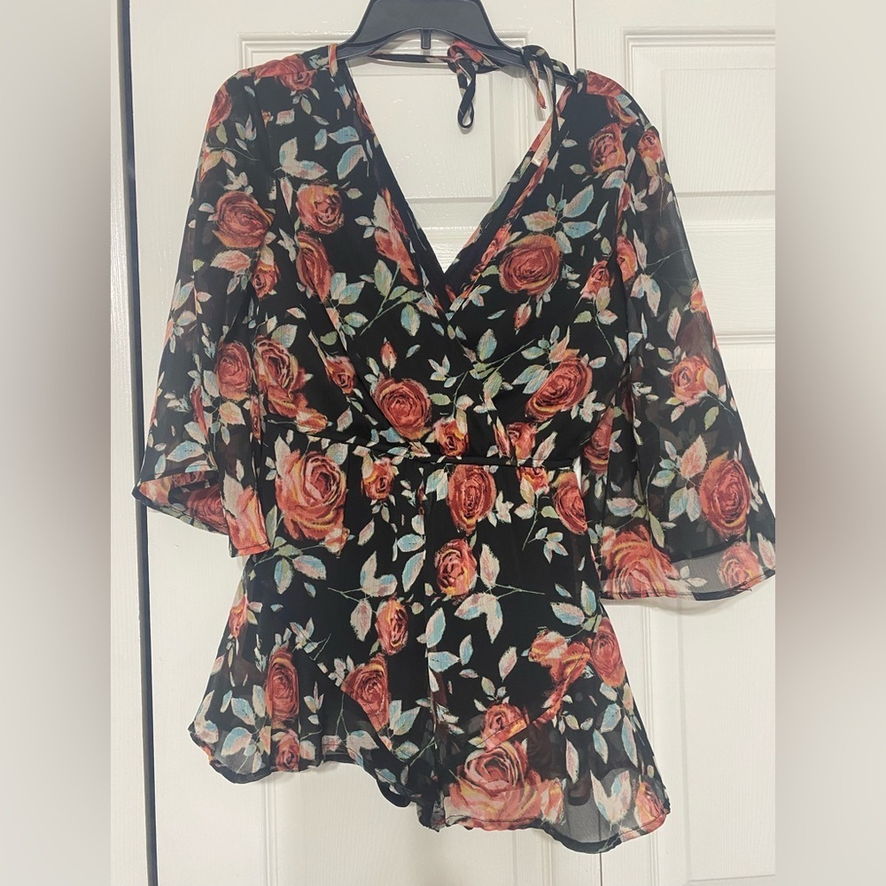 Band of Gypsies Women's Black Floral romper - Rose Print size S